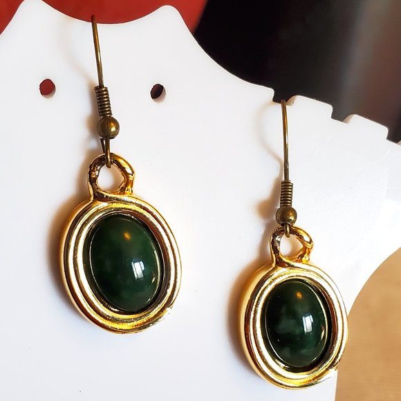 Bronze Hook Gold Tone Oval Aventurine Earrings NWT - Picture 2 of 3